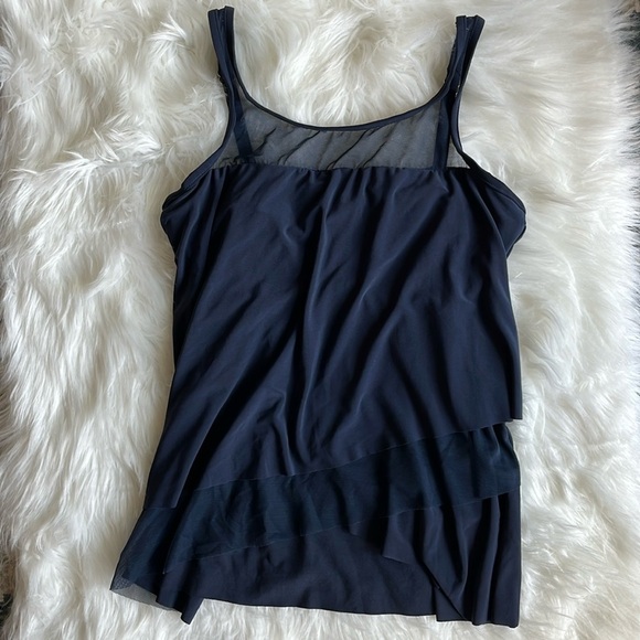 NWOT MIRACLE SUIT Tankini Top Slimming Navy Size 8 - Picture 2 of 16